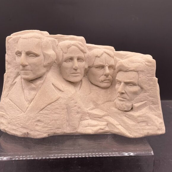 Mount Rushmore Sandstone Souvenir Statue Rushmore Photo Rapid City SD - Picture 1 of 9